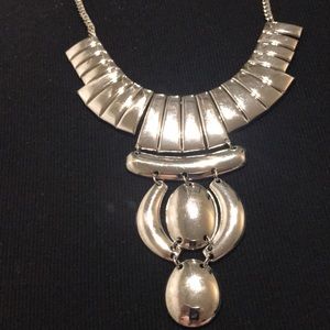 🎈Statement necklace